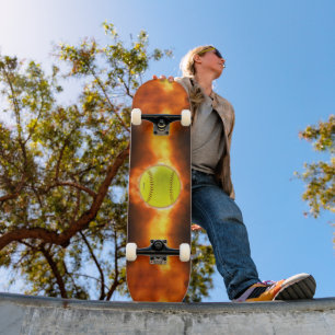 Skateboard El softball de SlipperyJoe en el fuego fuego fuego