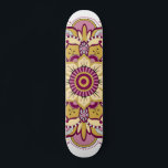 Skateboard Elegante Mandala floral<br><div class="desc">diseño de mandala floral de bonito en patineta</div>