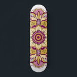 Skateboard Elegante Mandala floral<br><div class="desc">diseño de mandala floral de bonito en patineta</div>