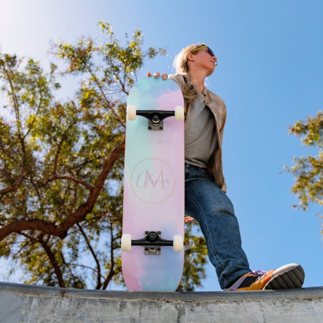 Skateboard Elegante Pintado de color rosa azul pastel (Exterior 1)