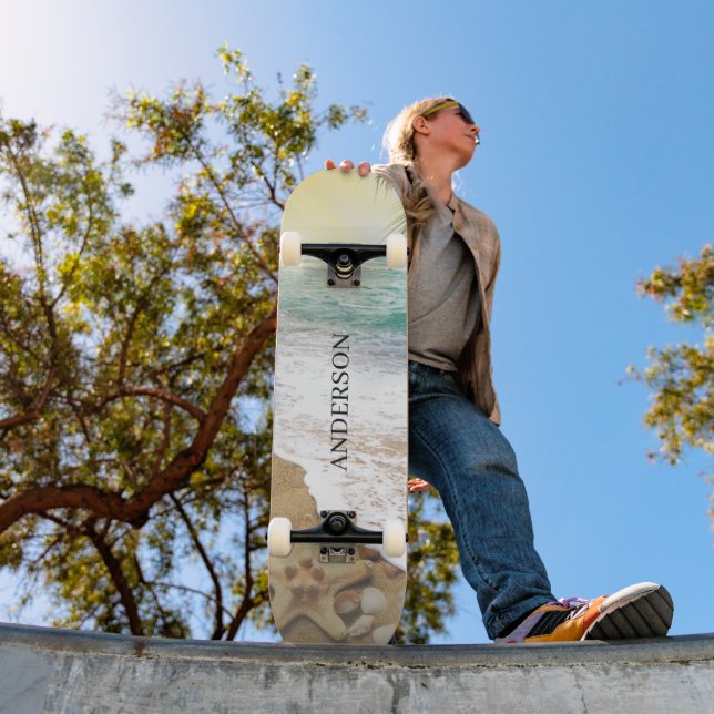 Skateboard Elegante Playa De Sunshine Y Océano Azul (Exterior 1)