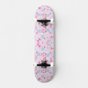 Skateboard Encantador patrón floral de colores pastel