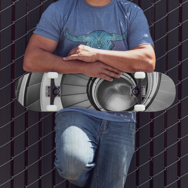 Skateboard Escalera circular BW (Exterior 3)