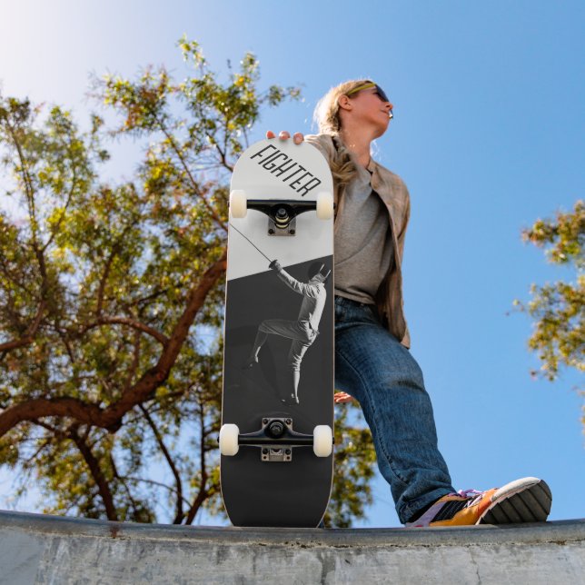 Skateboard Esgrima (Exterior 1)
