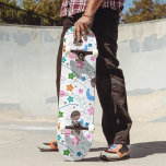 Skateboard Espacio<br><div class="desc">Un fantástico regalo para los aficionados a la exploración y galaxia espaciales,  este patrón de diseño de cuaderno espacial Skateboard presenta una deliciosa experiencia espacial.</div>