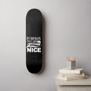 Skateboard ESPECIALIDADES DE PUMPKIN Y TODO GRACIAS divertido