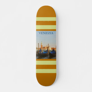 Skateboard Esquina de Venecia Italia