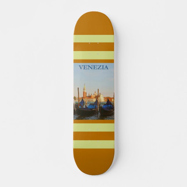 Skateboard Esquina de Venecia Italia (Anverso )