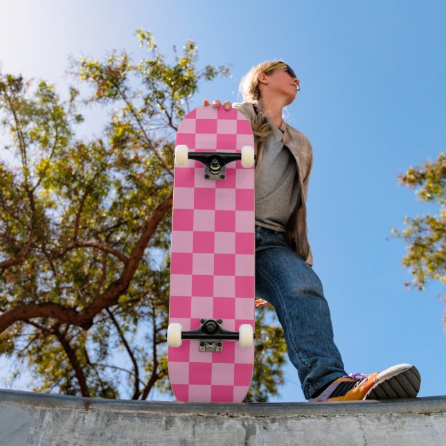 Skateboard Estampado de cuadros rosados (Exterior 1)