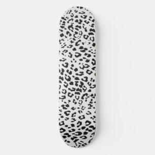 Skateboard Estética Estampado Animal Blanco y Negro