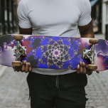 Skateboard Estrella morada de Mandelbrot Fractal<br><div class="desc">Un fractal Mandelbrot hecho en morado y azul alrededor de una forma estrella.</div>