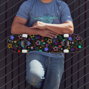 Skateboard Estrellas Coloridas Negras