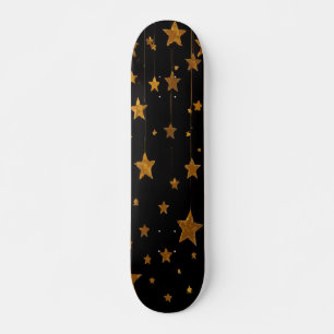 Skateboard Estrellas Doradas Colgantes en Diseño Elegante Neg