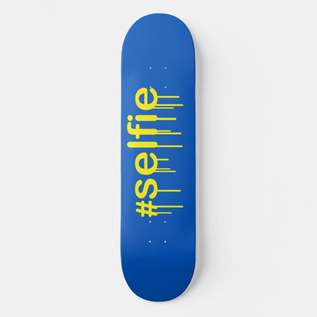 Skateboard Etiqueta Selfie Drooling sobre decoración azul (Anverso)