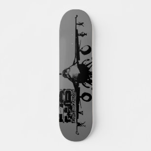 Skateboard Falcon de combate F-16