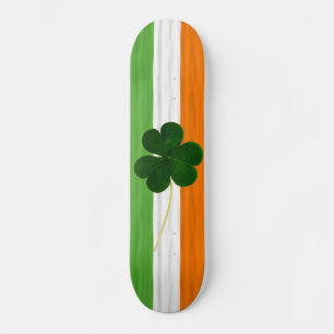 Skateboard Feliz Día de San Patricio Bandera Irlandesa Shamro
