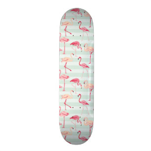 Skateboard Flamencos retros en rayas de la menta