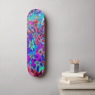 Skateboard Flor abstracta morada y azul florecida