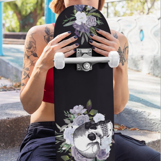 Skateboard Flor floral blanca de Gótico negro (Subido por el creador)