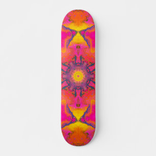 Skateboard Flor hippie psicodélica rosa morada y amarilla