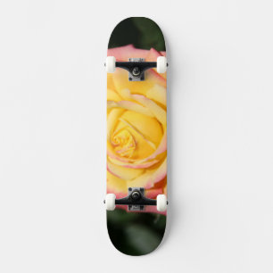 Skateboard Flor rosa rosa amarilla