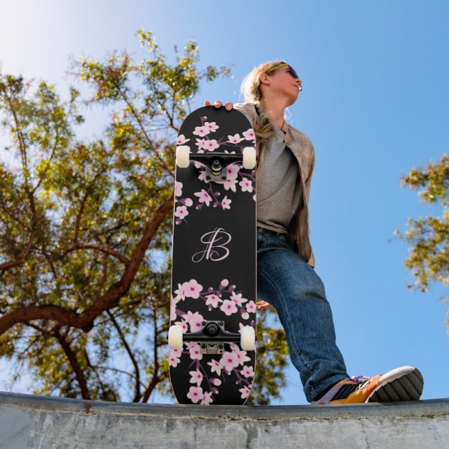 Skateboard Floral Cerezo Blossom Monograma Rosa Negro (Exterior 1)
