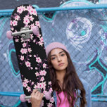 Skateboard Floral Cherry Blossom Pink Black Girly<br><div class="desc">Las ramas de flores de cerezo japonesas rosadas en un fondo negro. Para chicas que aman las flores y los diseños florales asiáticos.</div>
