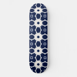 Skateboard Floral geométrica azul y blanca de la marina