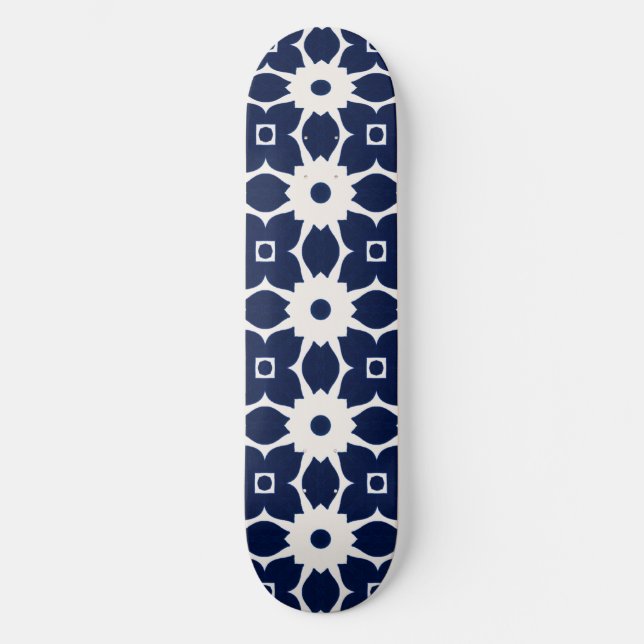 Skateboard Floral geométrica azul y blanca de la marina (Anverso)