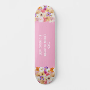 Skateboard Flores en armonía: una sinfonía de colores