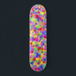Skateboard Fondo colorido brillante arcoiris de pintura salpi<br><div class="desc">El diseño de esta patineta luminosa tiene un arcoiris de color salpicado con un estilo de pintura salpicado. A imagen del arte de la moda y de la expresión, el patrón se hace en tonos rojos, amarillos, morados, verdes y azules. Es un diseño abstracto y caprichoso para un artista o...</div>