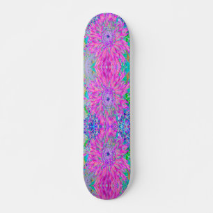 Skateboard Frio Dahlia Floral Artístico de Color Rosa, Azul y