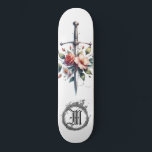 Skateboard *~* Fuego AP88 Espada Medieval Floral<br><div class="desc">(Código de búsqueda AP88 para encontrar elementos similares ) Transferir fácilmente a otros productos Zazzle. Skateboard de fondo BLANCO con PINK y color ROSA FLORES MEDIEVAL SWORD para capas de dragón con FLORES / elementos FLORALES y con ANILLO de FUEGO / LLAMAS / LLAMA y letra , MONOGRAMA INICIAL para...</div>