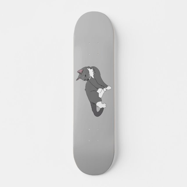 Skateboard Gato de Tuxedo Gris y Blanco (Anverso )