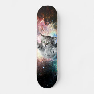Skateboard Gato divertido en el espacio
