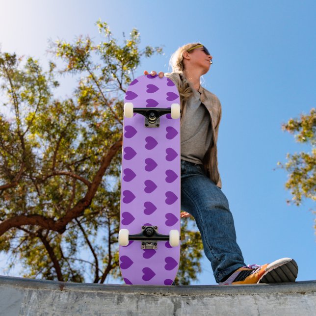Skateboard Girly Purple Hearts Pattern (Exterior 1)