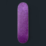 Skateboard Girly Sparkly Royal Purple Purpurina<br><div class="desc">Este diseño de moda y niñera es perfecto para la niña. Representa a un falso purpurina morado real brillante impreso. Es bonito, moderna, moderna y única. ***NOTA DE DISEÑO IMPORTANTE: Para cualquier solicitud de diseño personalizada, como solicitudes de productos coincidentes, cambios de color, cambios de posición o cualquier otra solicitud...</div>