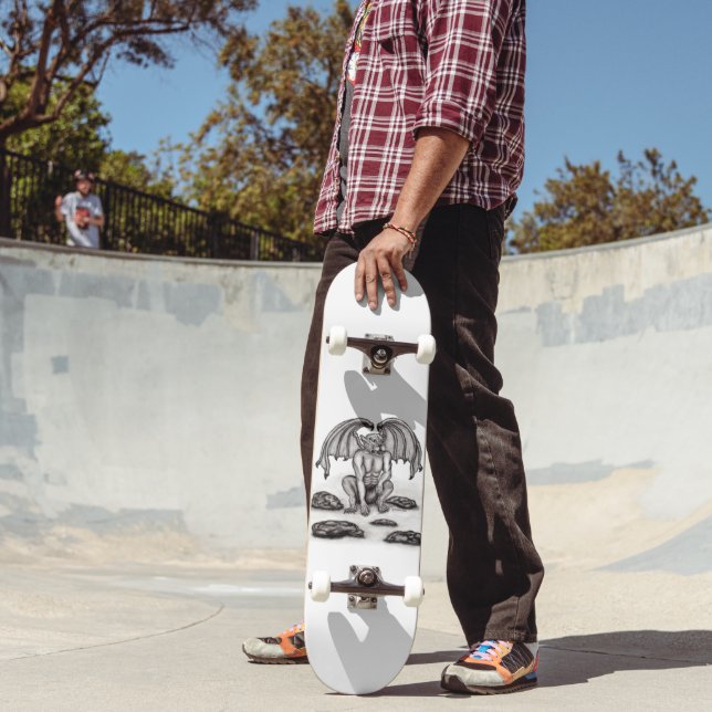 Skateboard Golem Gargoyle (Exterior 2)