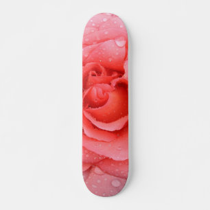 Skateboard Gotas de agua de rosa roja romántica