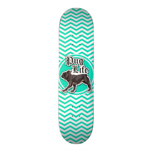Skateboard Gracioso Pug; Aqua Chevron