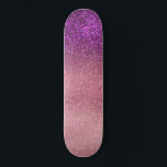 Skateboard Gradiente Ombre De Triple Purpurina Violeta Púrpur<br><div class="desc">Este elegante, glamuroso y de moda es perfecto para una chica moderna y elegante. Presenta un falso purpurina morado brillante impreso en rosa rosa en color rosa rosa rosa rosa oscuro degradado. Es moderno, bonito, niñita, única y fresca. ***NOTA DE DISEÑO IMPORTANTE: Para cualquier solicitud de diseño personalizado, como solicitudes...</div>