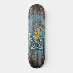 Skateboard Graffiti sur planche en bois usée