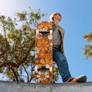 Skateboard Groovy Patrón Floral Retro Años 70 Naranja y Marró