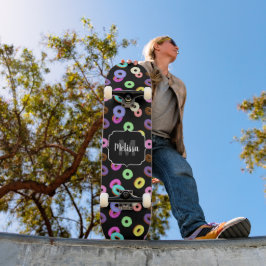 Skateboard Guay divertido colorido donuts patrón negro Monogr