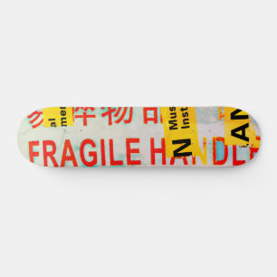 Skateboard GUAY Torn FRAGILE Marcando caracteres chinos