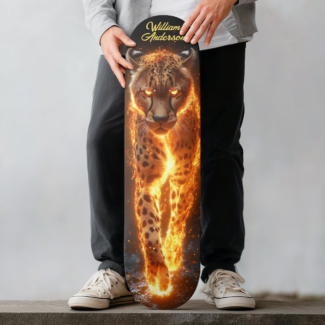 Skateboard Guepardo Brillante Ígneo (Fiery Glowing Cheetah Skateboard)