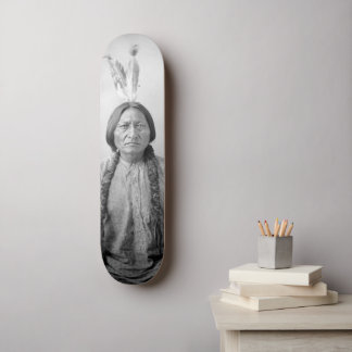 Skateboard Icono Americano Nativo: Líder Lakota Toro Sentado