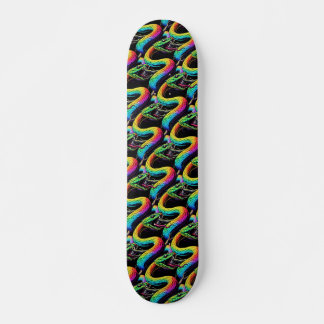 Skateboard Ilustracion colorido de serpiente