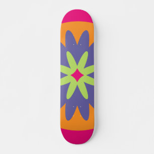 Skateboard ilustracion de formas florales naranja y rosa
