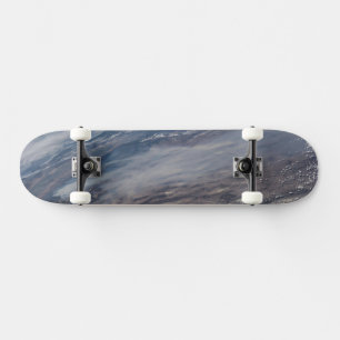 Skateboard Incendios Alrededor Del Parque Nacional Yosemite.